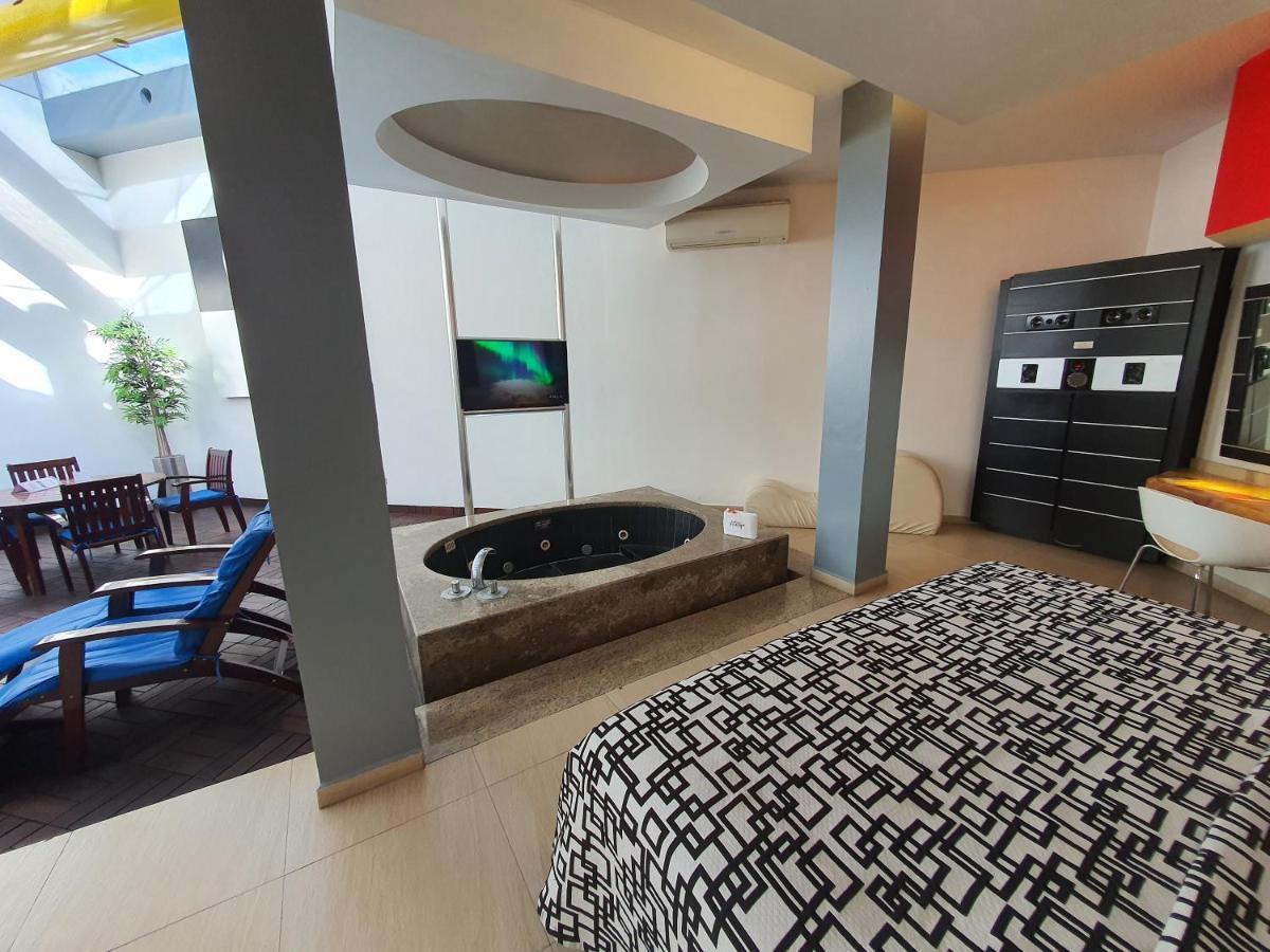 Hotel Alcampo Miranda Экстерьер фото