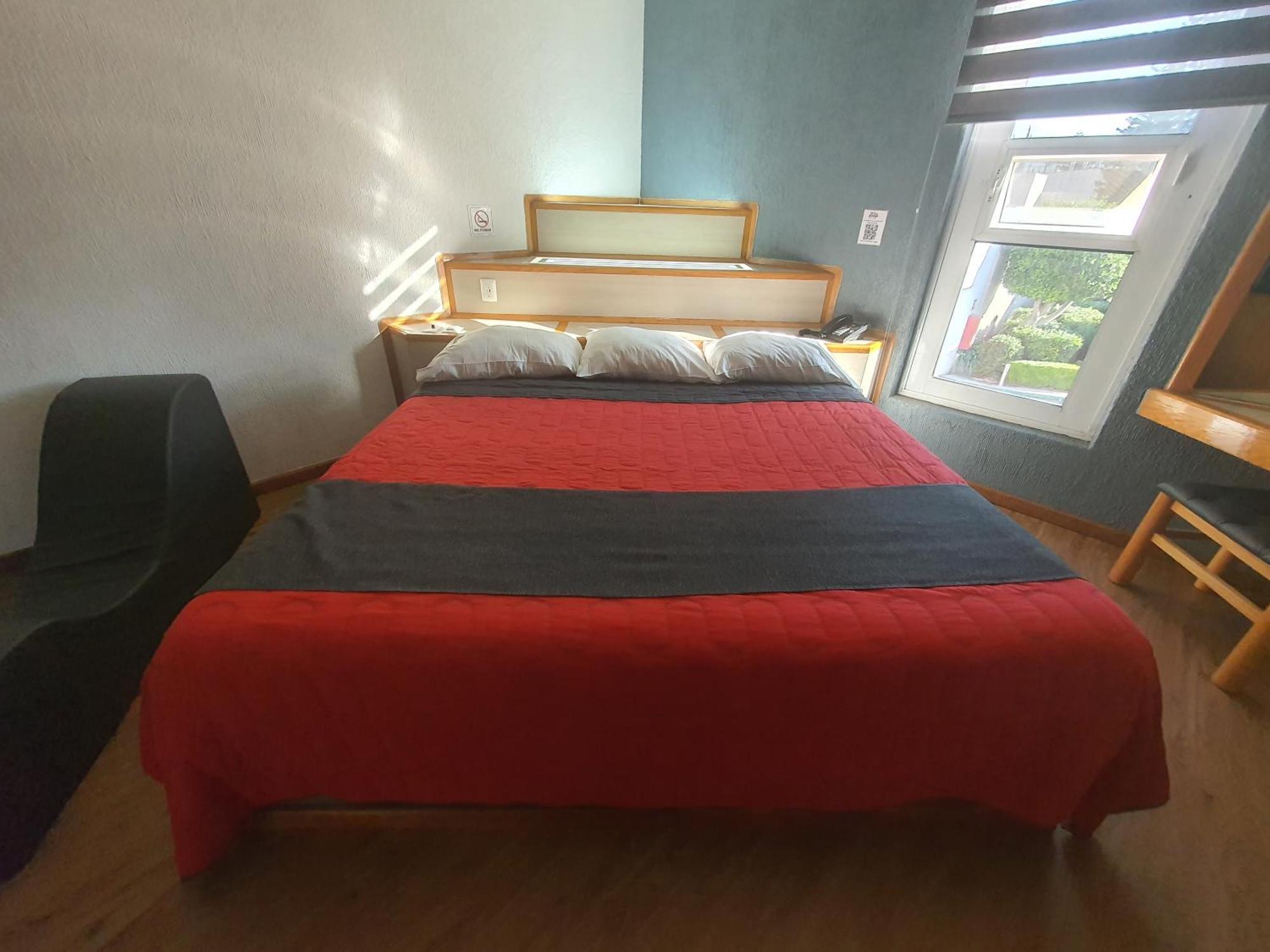 Hotel Alcampo Miranda Экстерьер фото